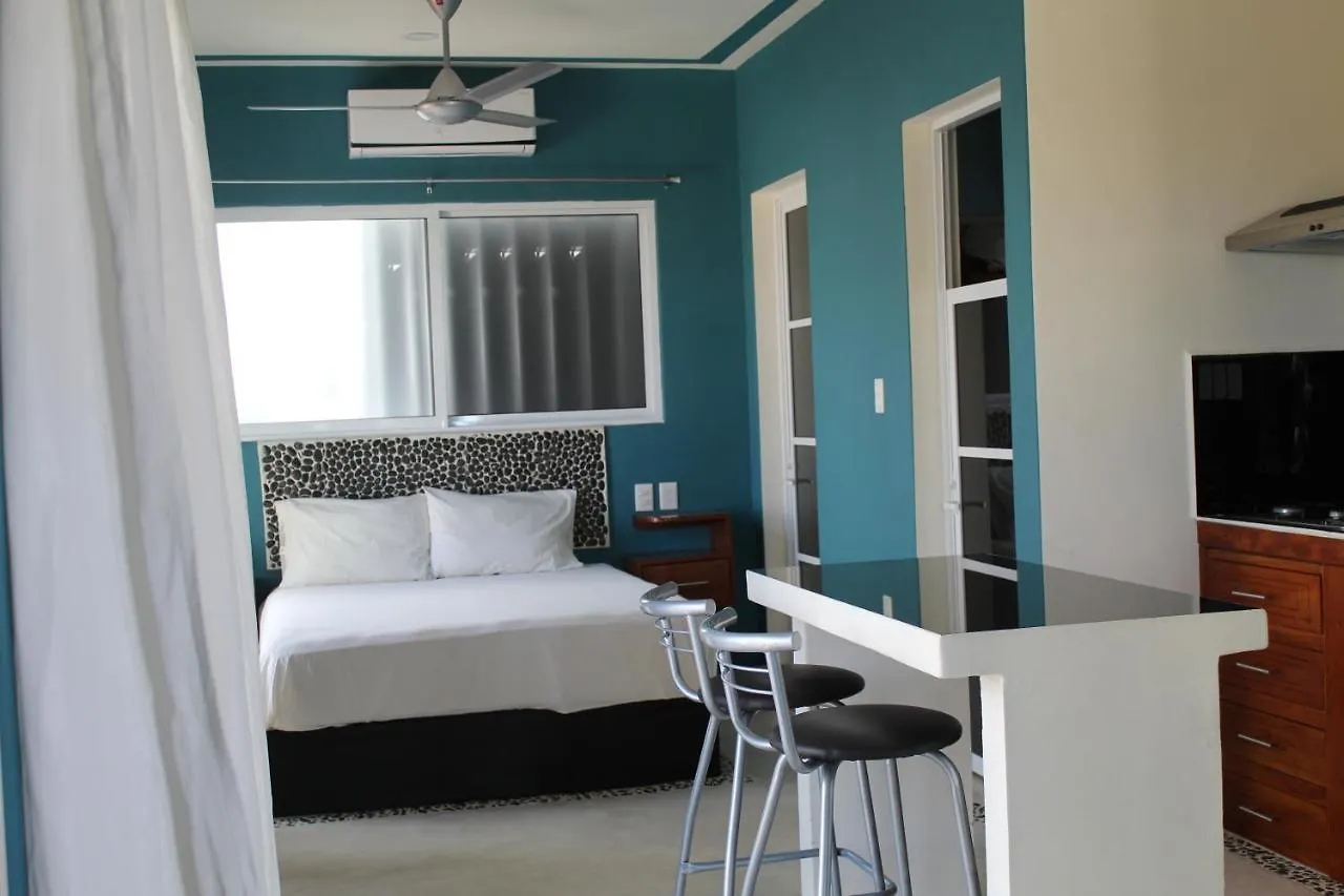 לינה וארוחת בוקר Las Mariposas Hotel טולום
