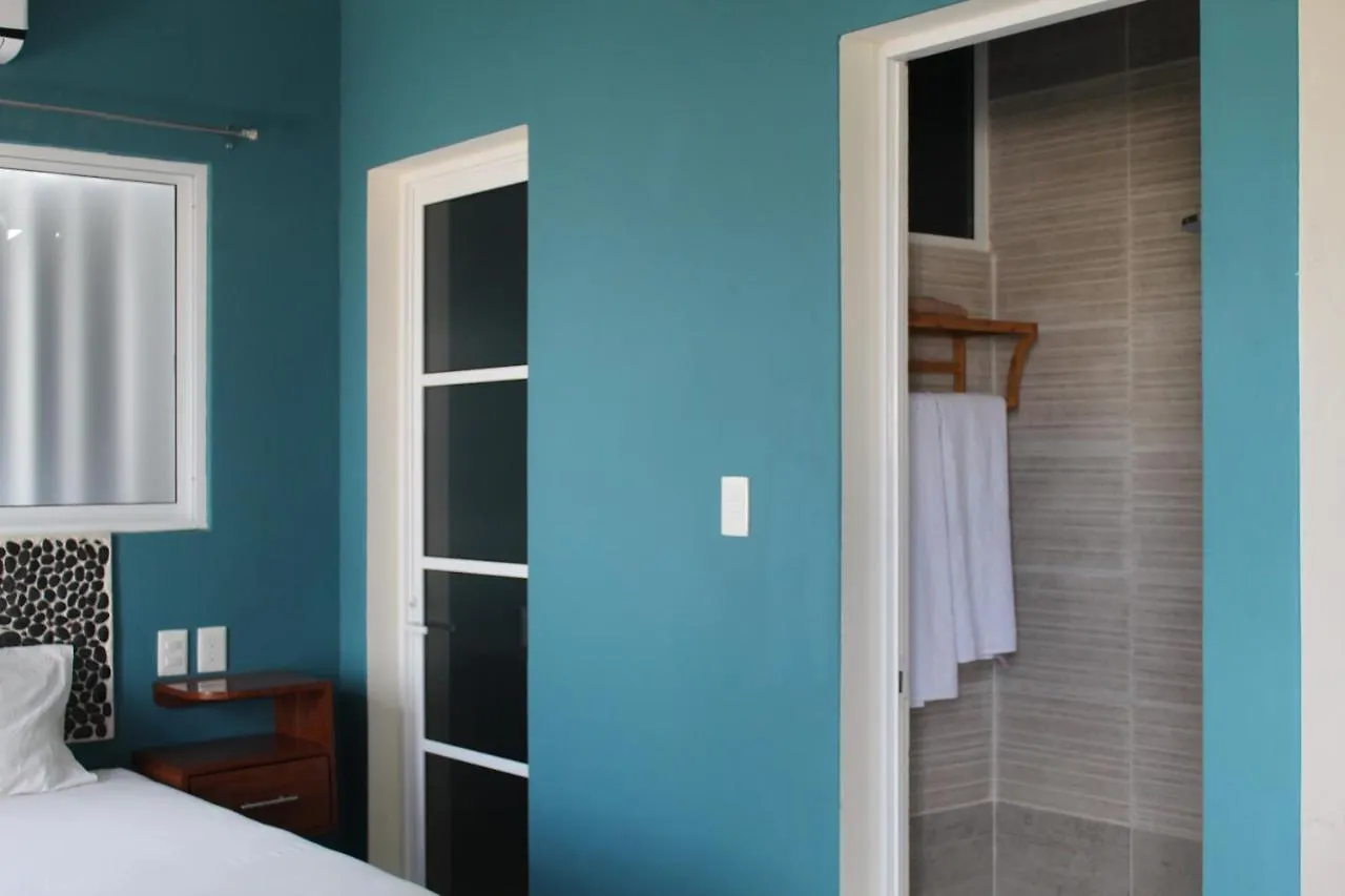 Las Mariposas Hotel טולום לינה וארוחת בוקר